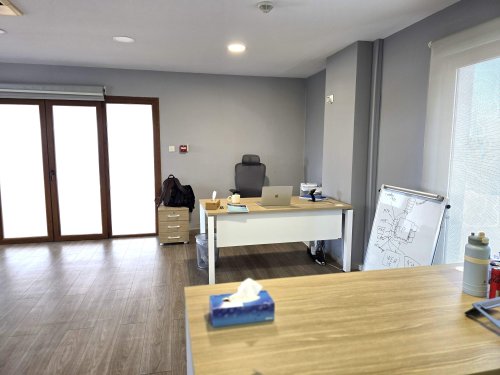 Офис 232 м² в аренду в Agios Athanasios, Limassol, 4102