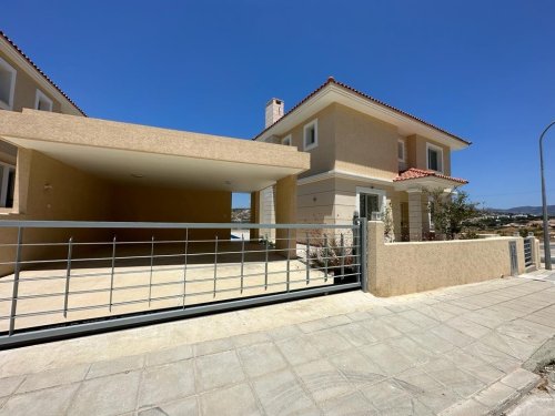 5 BR Villa in Agios Tychonas, Limassol - Image 1