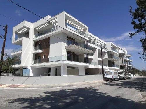 3 BR Penthouse in Kato Polemidia, Limassol - Image 1