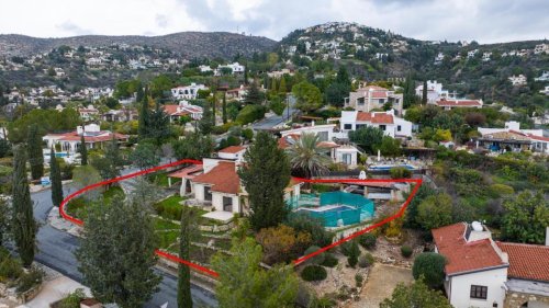 3 bedroom house in Tala, Paphos - Image 1