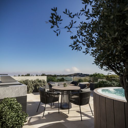 2 BR Penthouse in Oroklini, Larnaca - Image 1