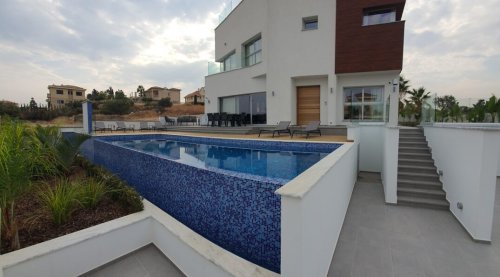 3 BR Villa in Mouttagiaka, Limassol - Image 1