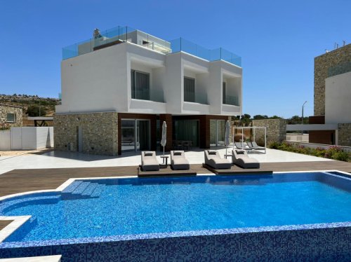 3 BR Villa in Agia Napa, Famagusta - Image 1