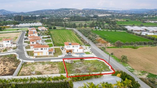 Residential plot in Kalavasos, Larnaca - Image 1