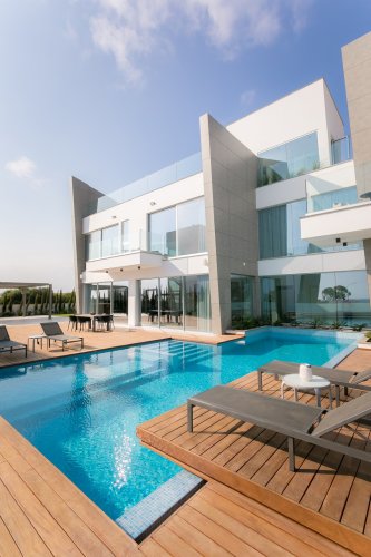 3 BR Apartment in Agia Napa, Famagusta - Image 1