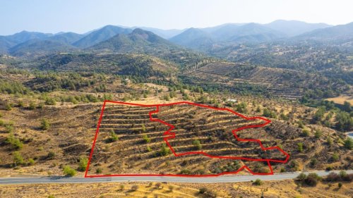 Fields in Agia Marina Xyliatou, Nicosia - Image 1