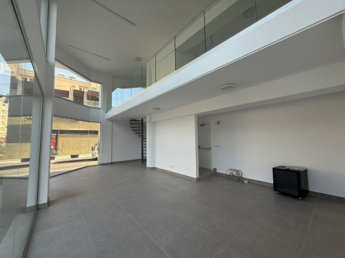 Shop + mezzanine in Katholiki, Limassol - Image 1