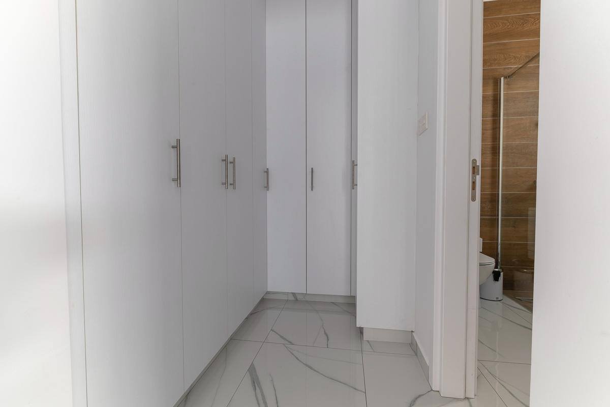 3 BR Apartment in Mesa Geitonia, Limassol photo 13