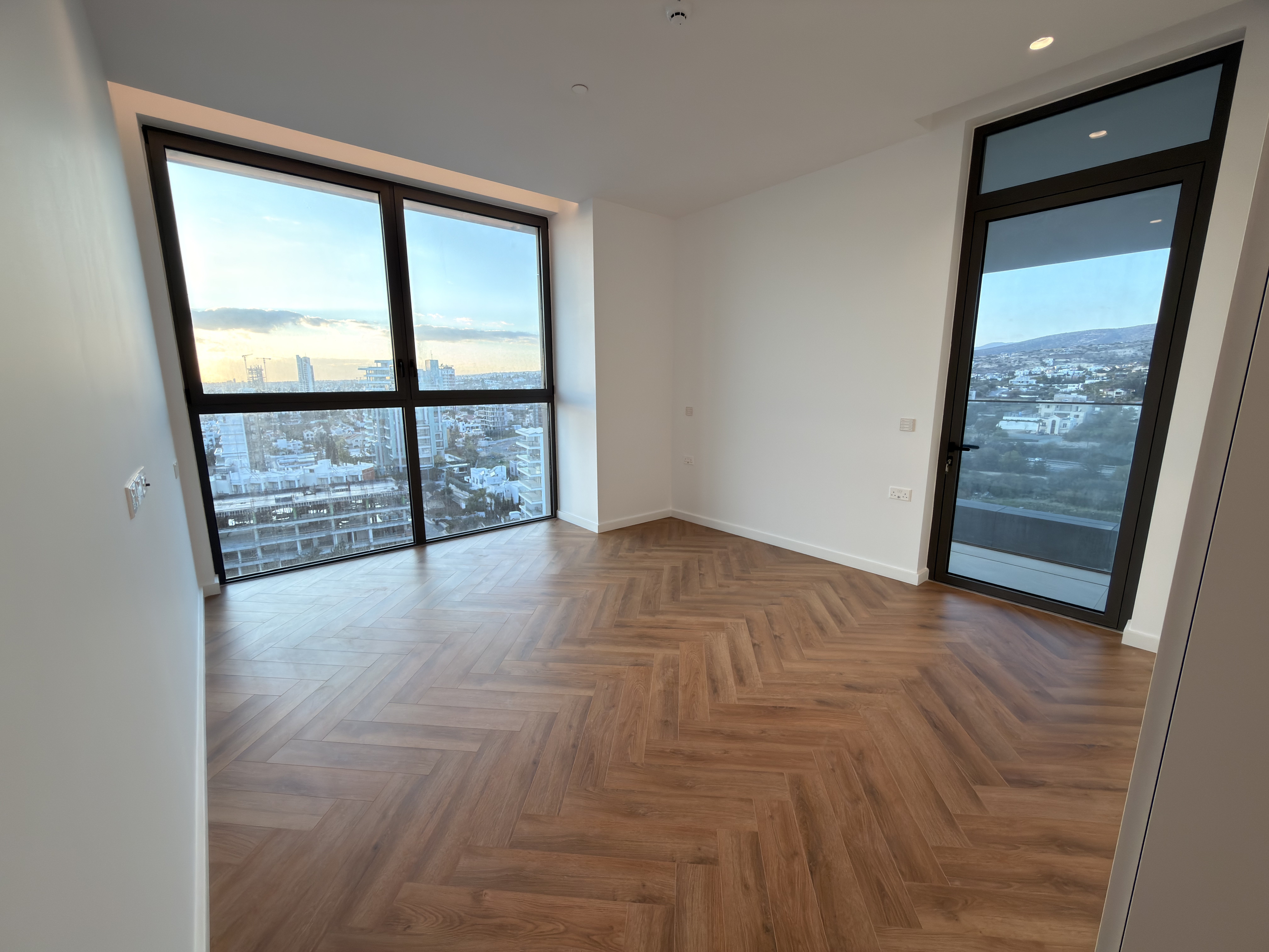 2 BR Apartment in Agios Tychonas, Limassol photo 6