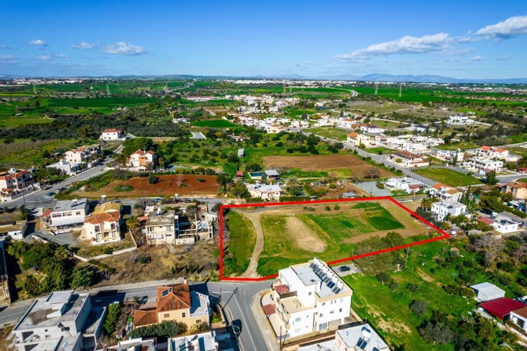 Shared residential field in Ormideia, Larnaca photo 3