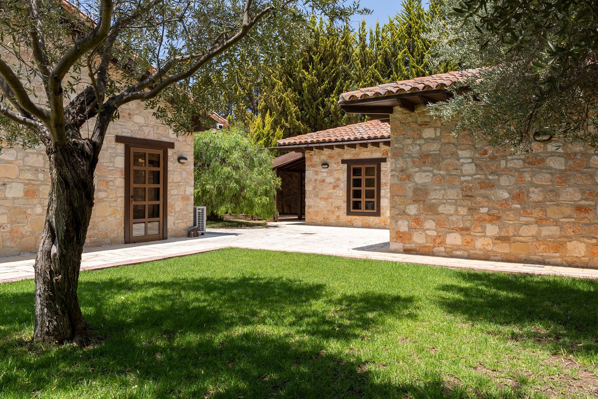 6 BR House with two guest houses in Souni, Limassol photo 43