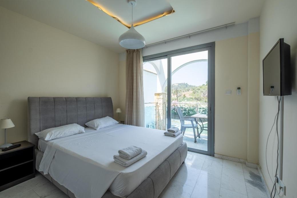 1-bedroom apartment in Latchi, Paphos photo 17