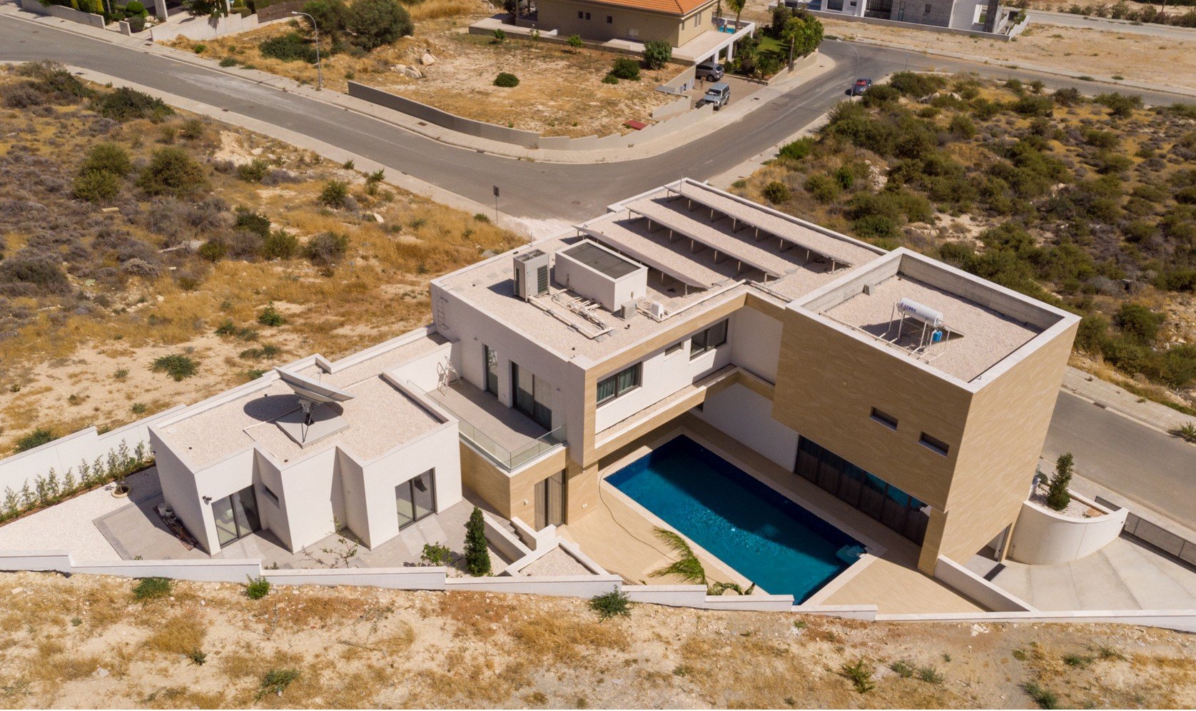 4 BR Villa with a Separate 1 BR Apartment, Agia Paraskevi, Limassol photo 22