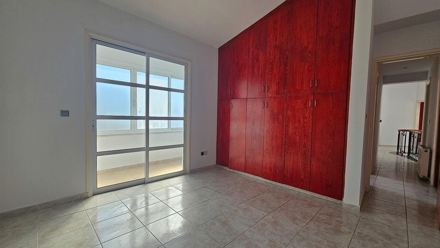 Semi-Detached 4-Bedroom House in Pano Deftera, Nicosia photo 22