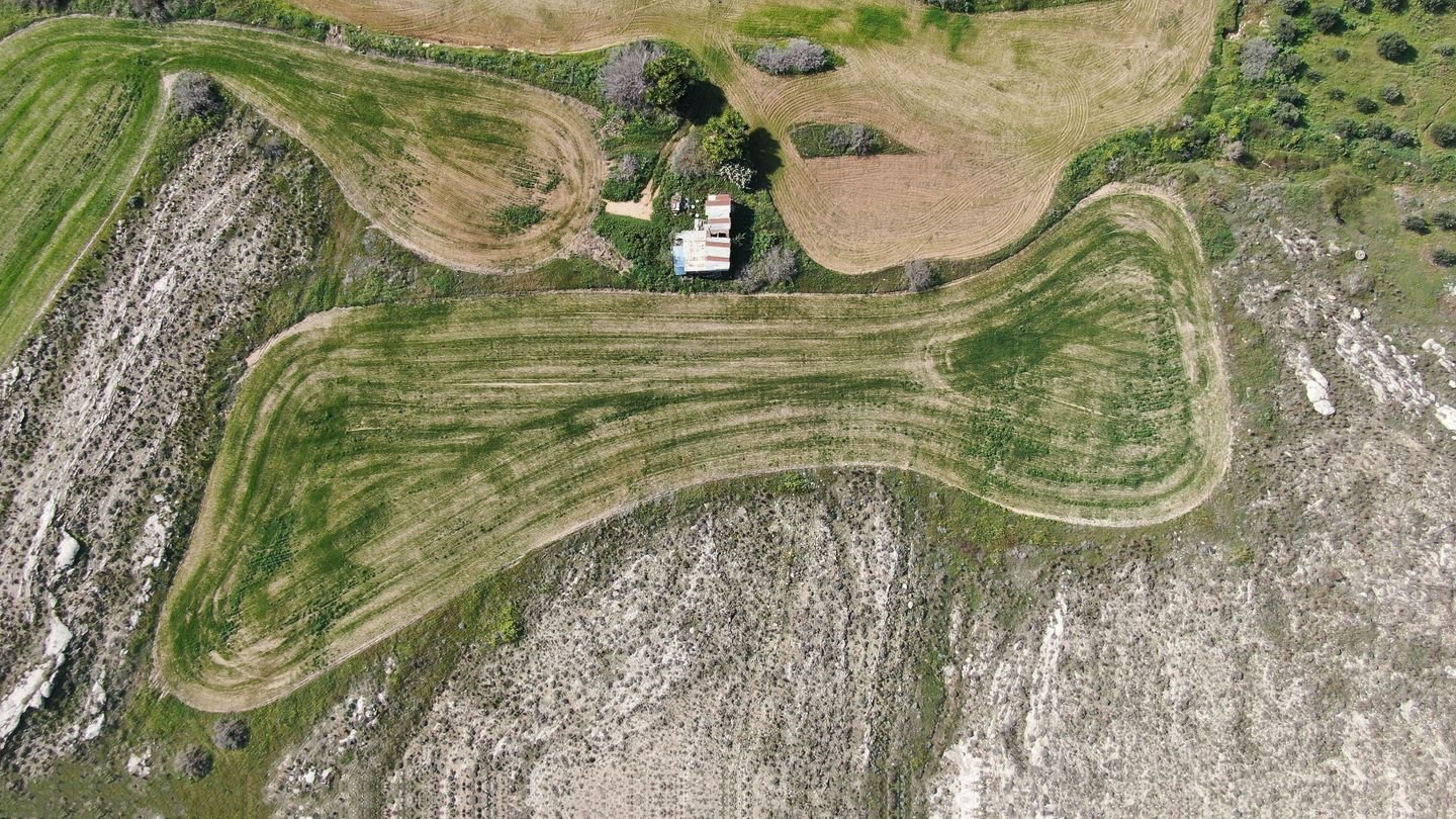 Share (25%) of a residential field, Geri photo 7