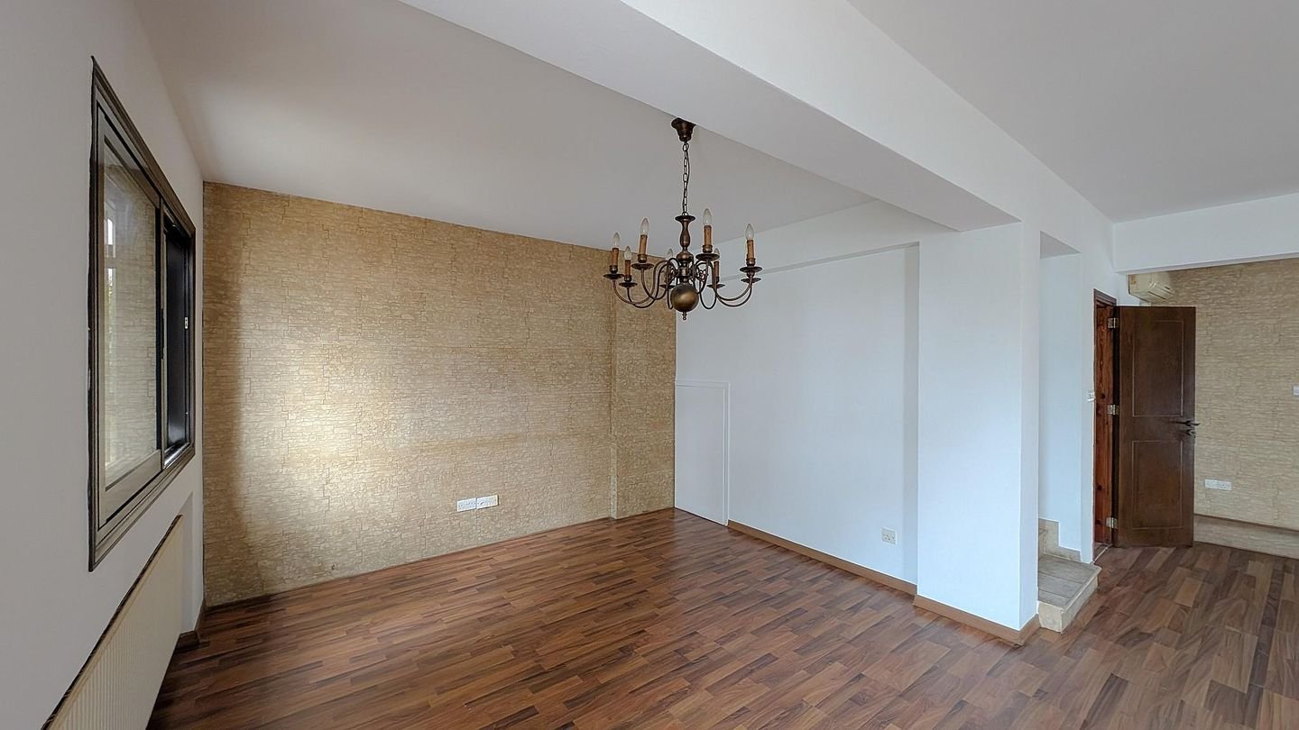 Elegant 3-bedroom semi-detached house in Engomi, Nicosia photo 12