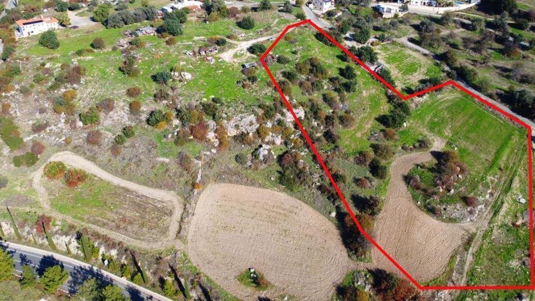 Residential field in Peristerona, Paphos photo 1