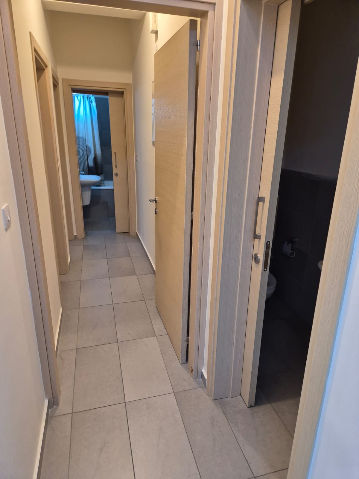 2 BR Apartment in Mesa Geitonia, Limassol photo 8