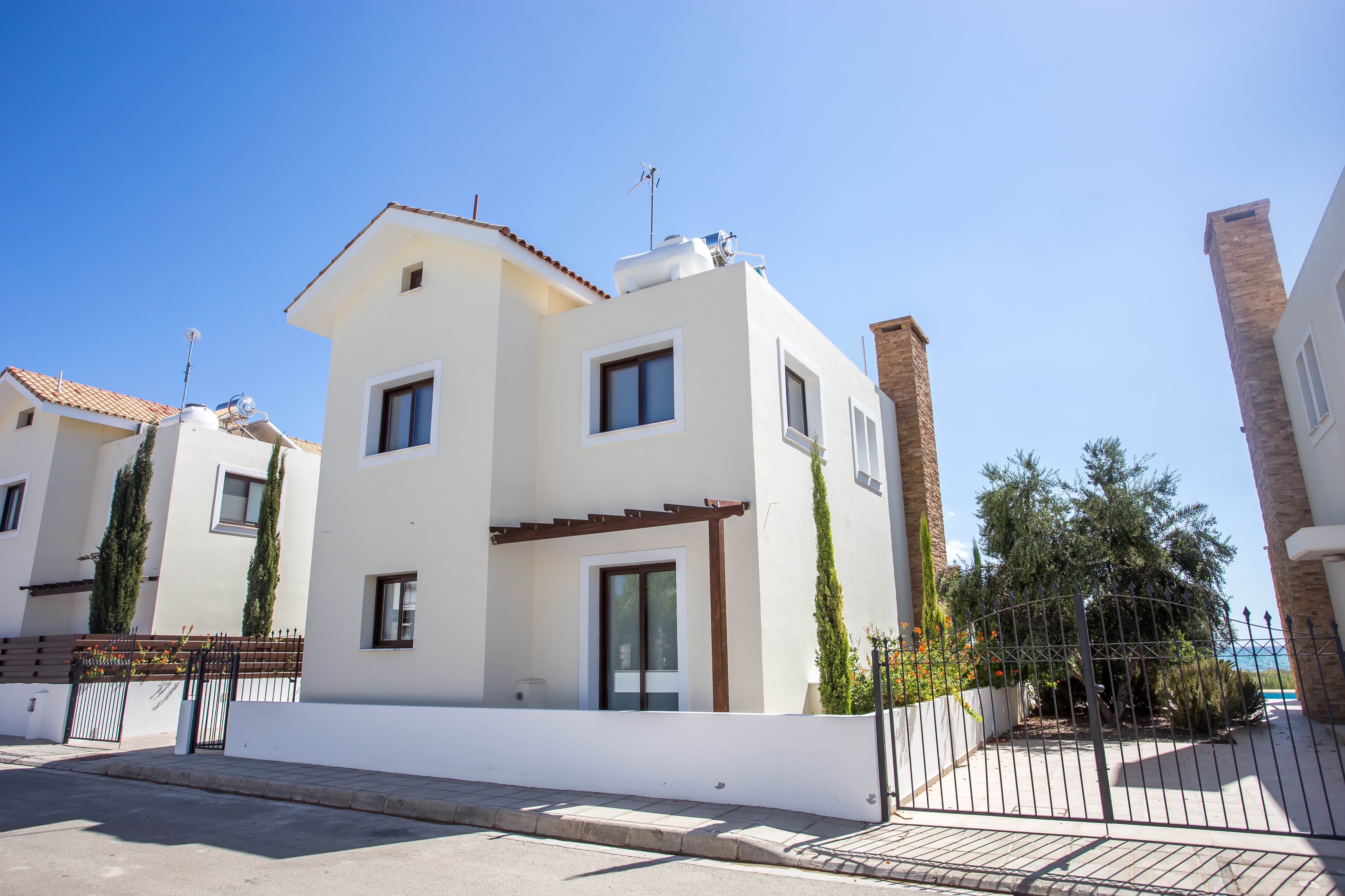 5 BR Villa in Agia Thekla, Famagusta photo 2