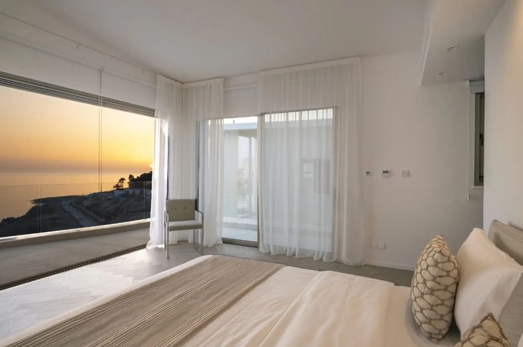 10 BR Villa in Kissonerga photo 33