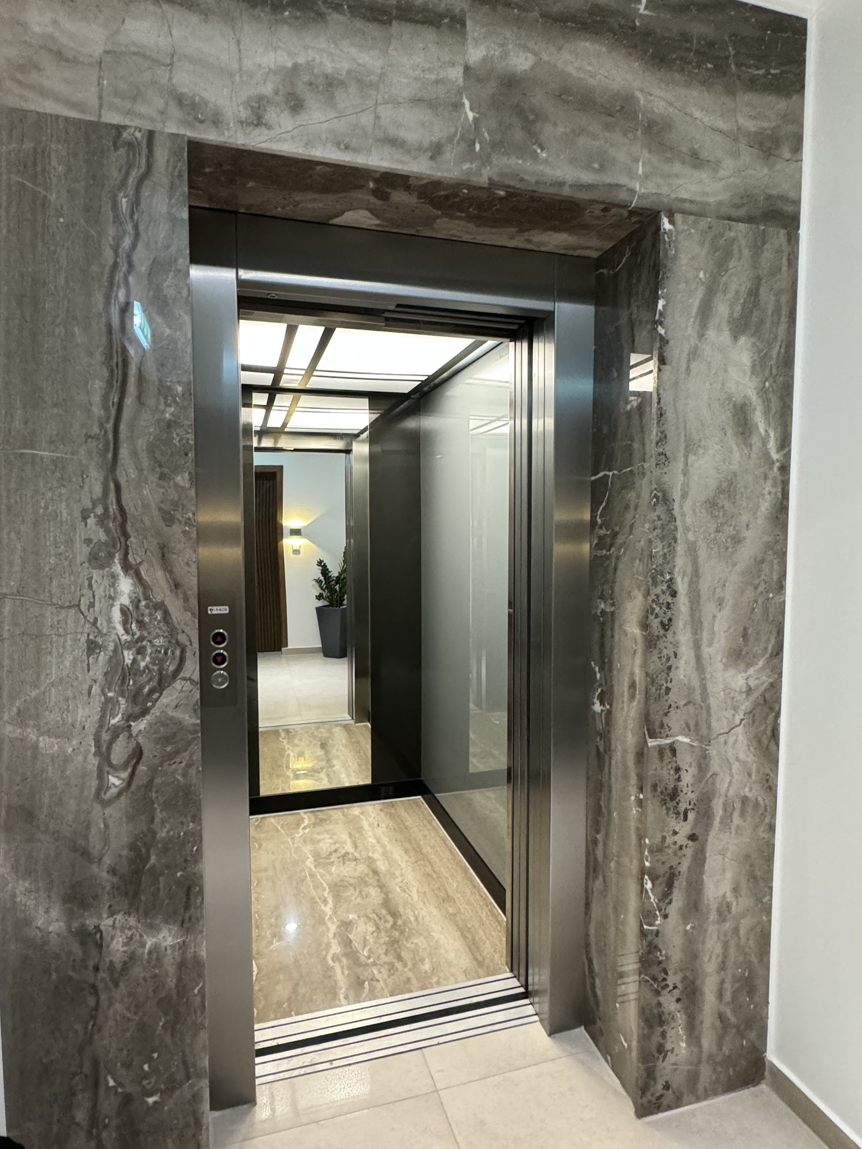 4+1 BR whole-floor Penthouse with rooftop garden in Potamos Germasogeias, Limassol photo 35