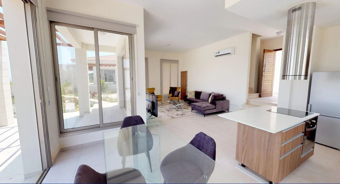 3 BR Villa in Maroni photo 6