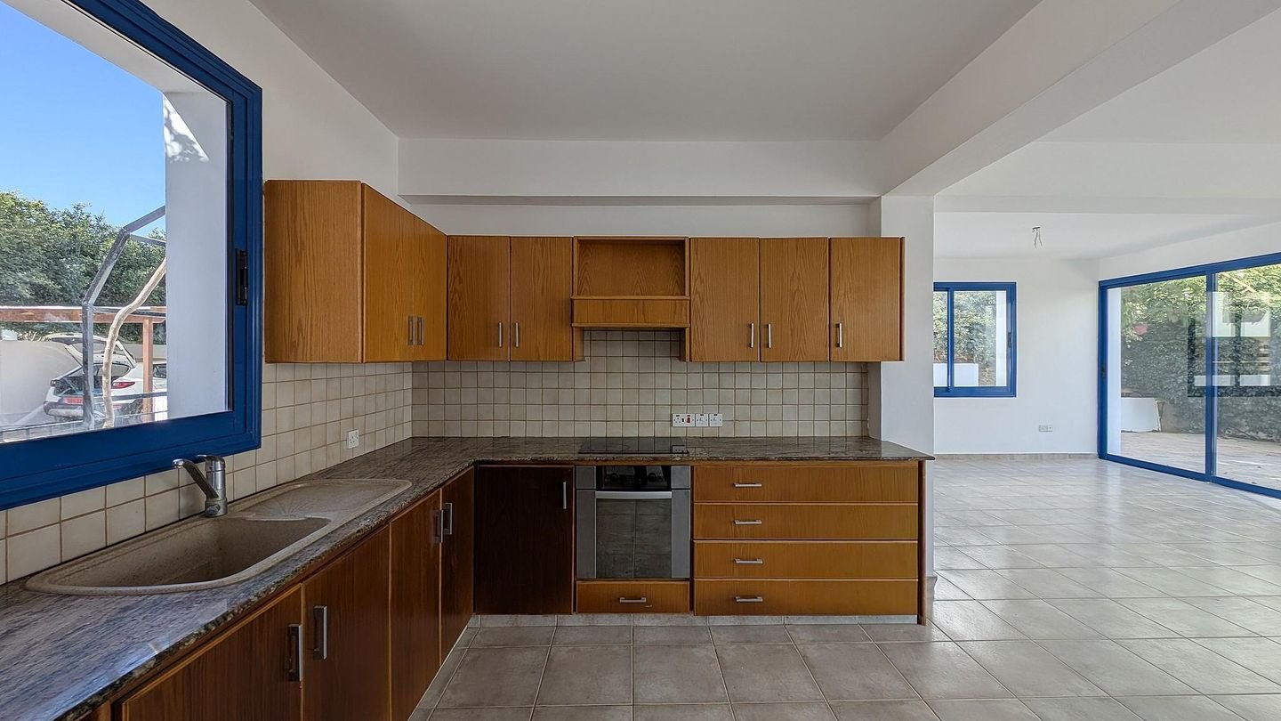 Steps from the beach - Detached Coastal House in Paralimni, Ammochostos photo 15