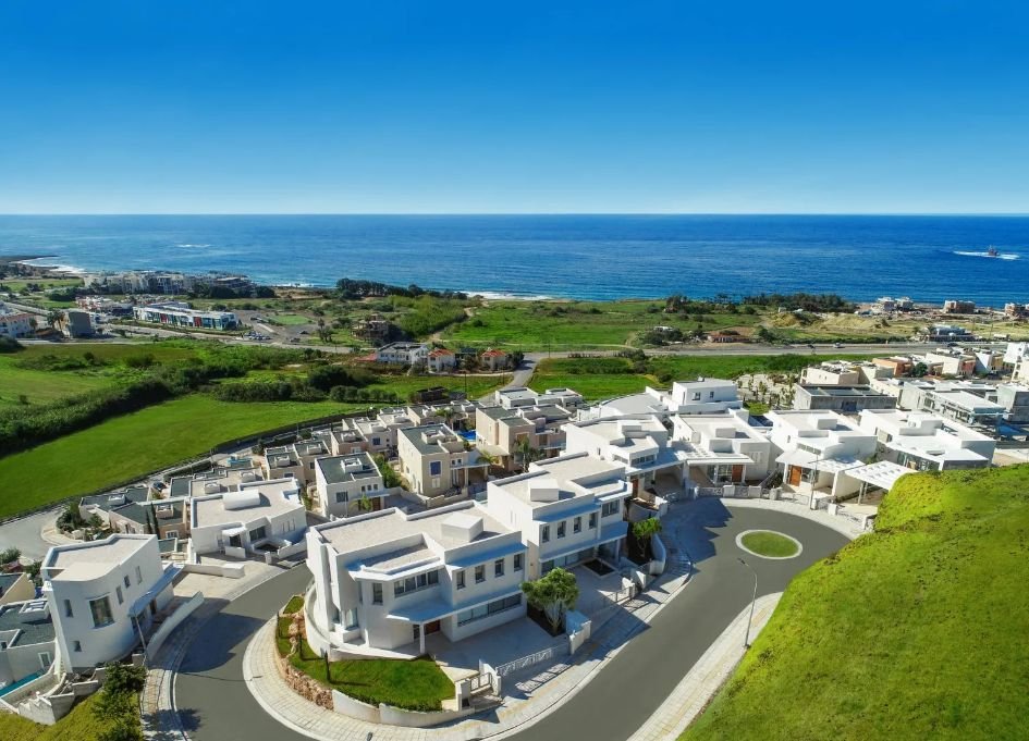 4 BR Villa in Chloraka photo 2