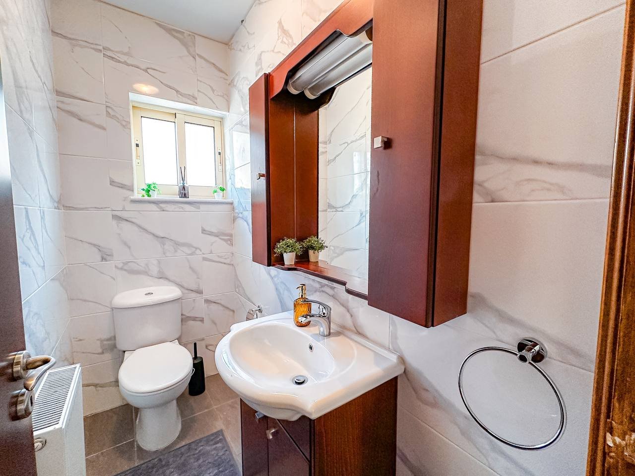 2 BR Apartment in Mesa Geitonia, Limassol photo 10