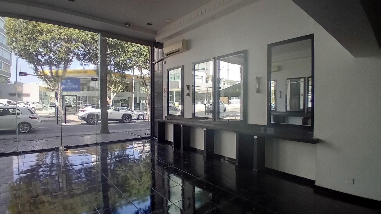 Retail Shop with Mezzanine in Agioi Omologites – Nicosia photo 10
