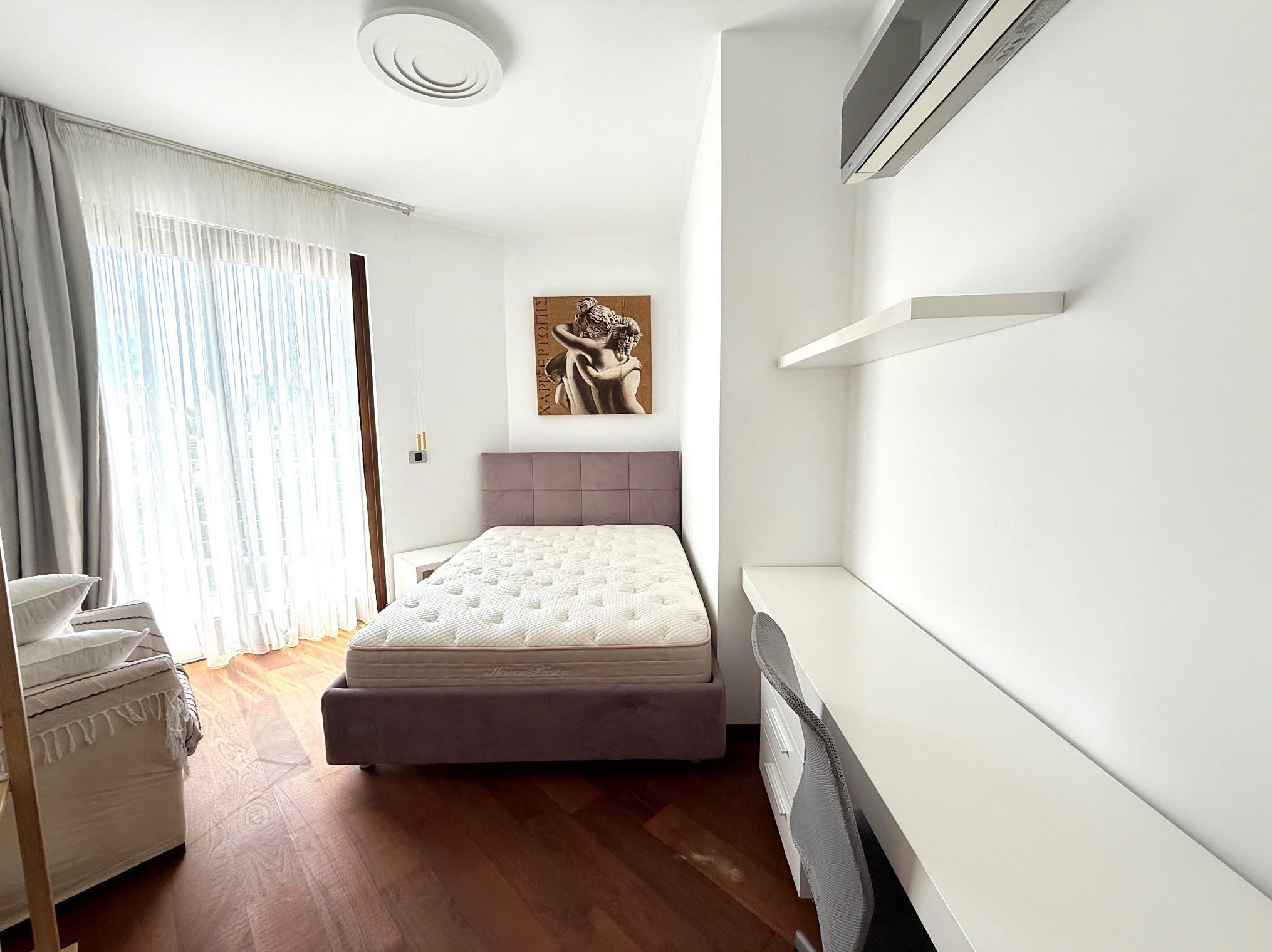 4 BR Luxury Villa in Pyrgos, Limassol photo 12