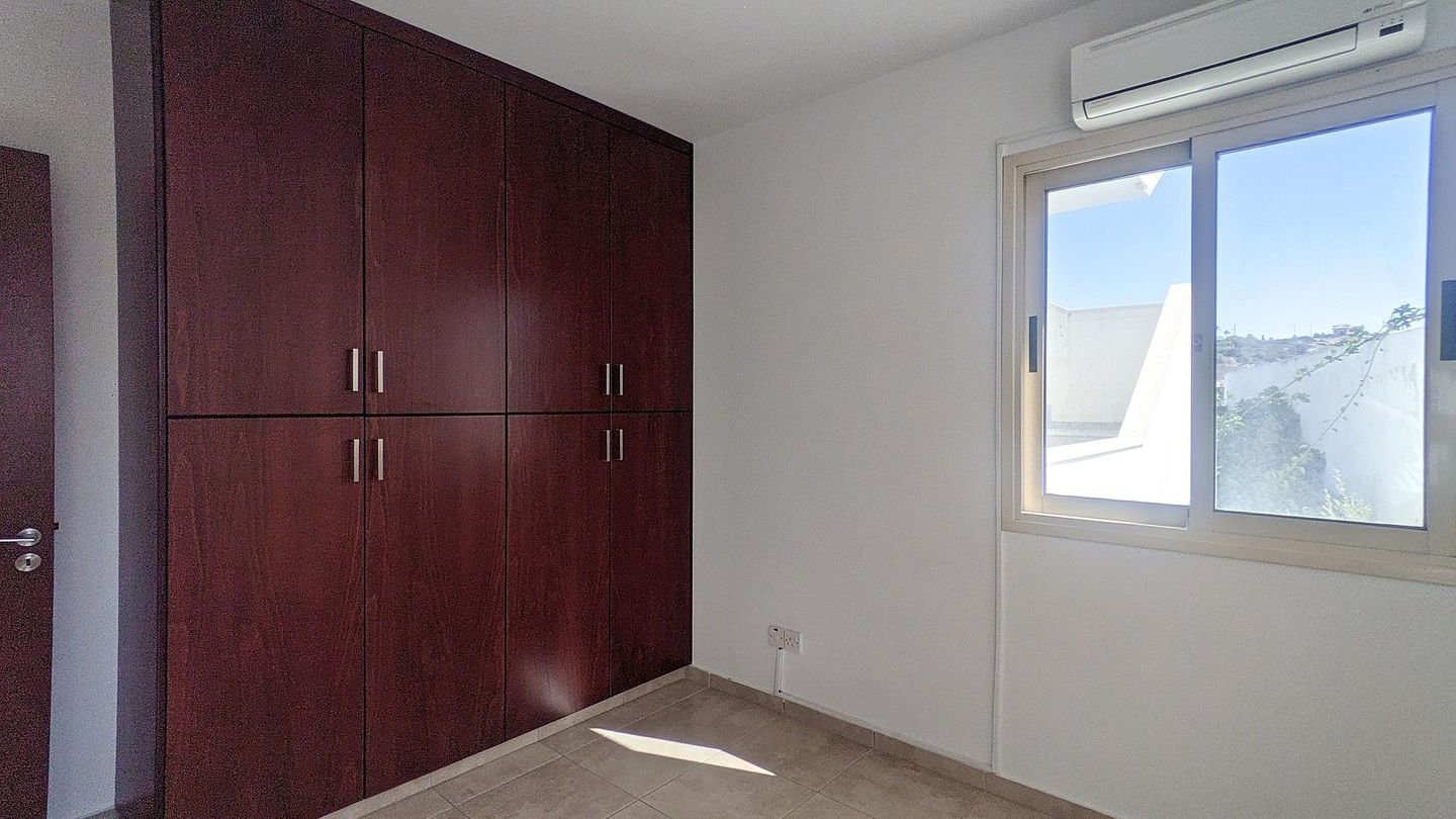 Modern 2-Bedroom Apartment, Agios Tychon, Limassol photo 8