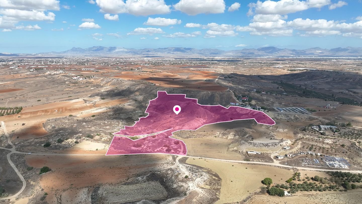 Large Agricultural field in Pano Deftera, Nicosia photo 1