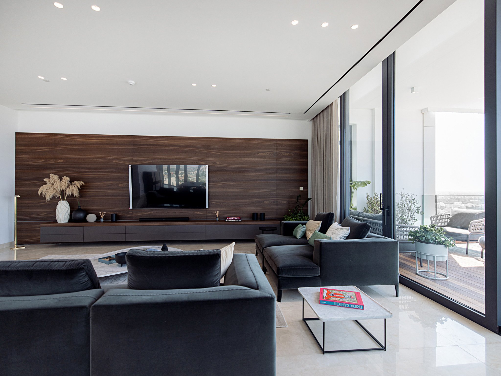 3 BR Penthouse in Nicosia Center photo 1