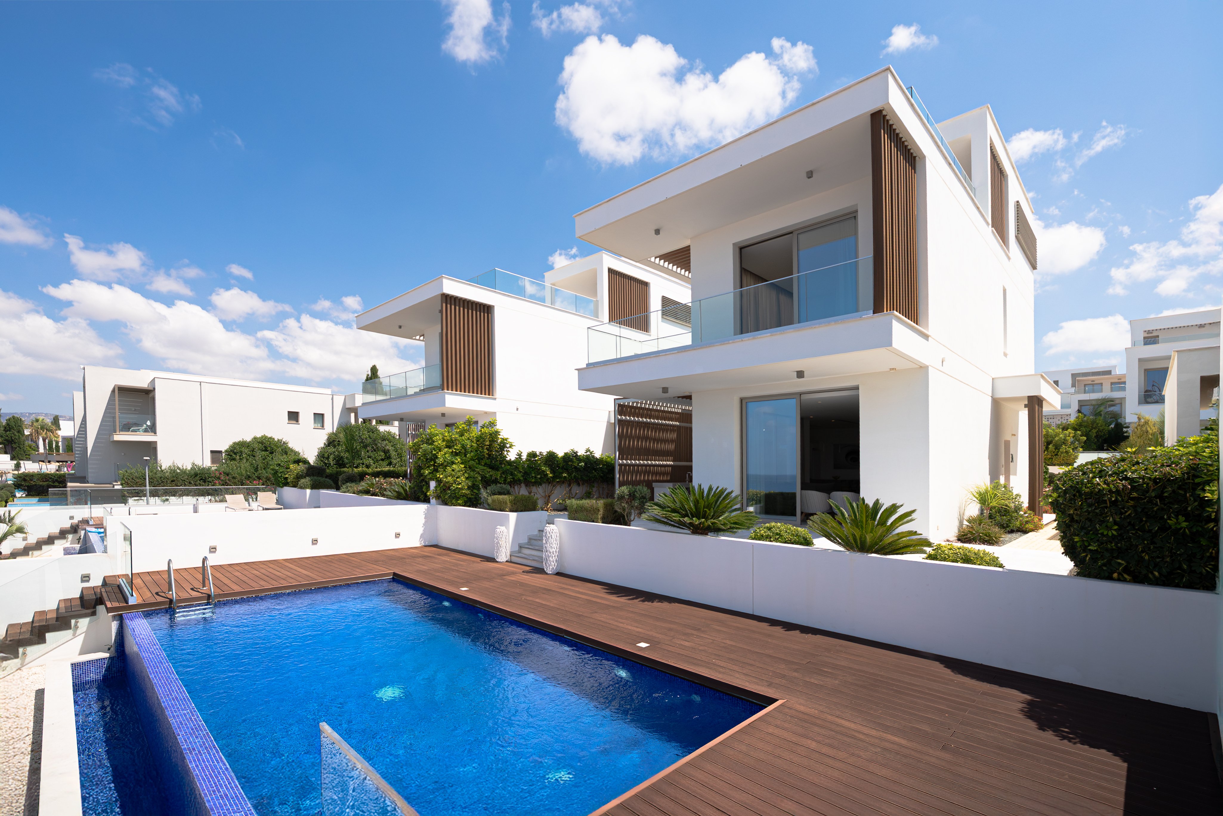 4 BR Beachfront Villa in Kissonerga, Paphos photo 2