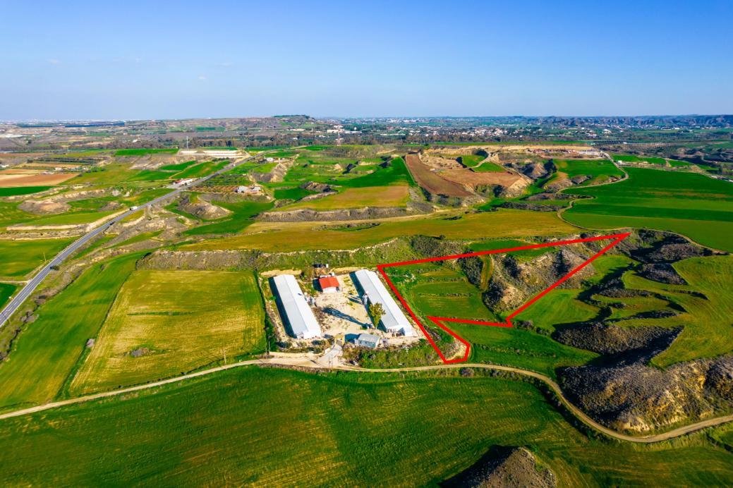 Agricultural field in Agios Ioannis, Nicosia photo 2