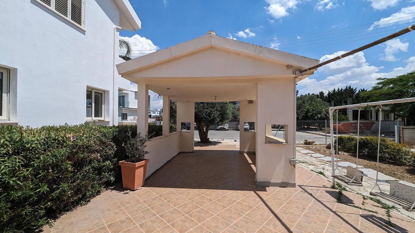 Four bedroom house with attic, in Lakatamia, Nicosia. photo 35