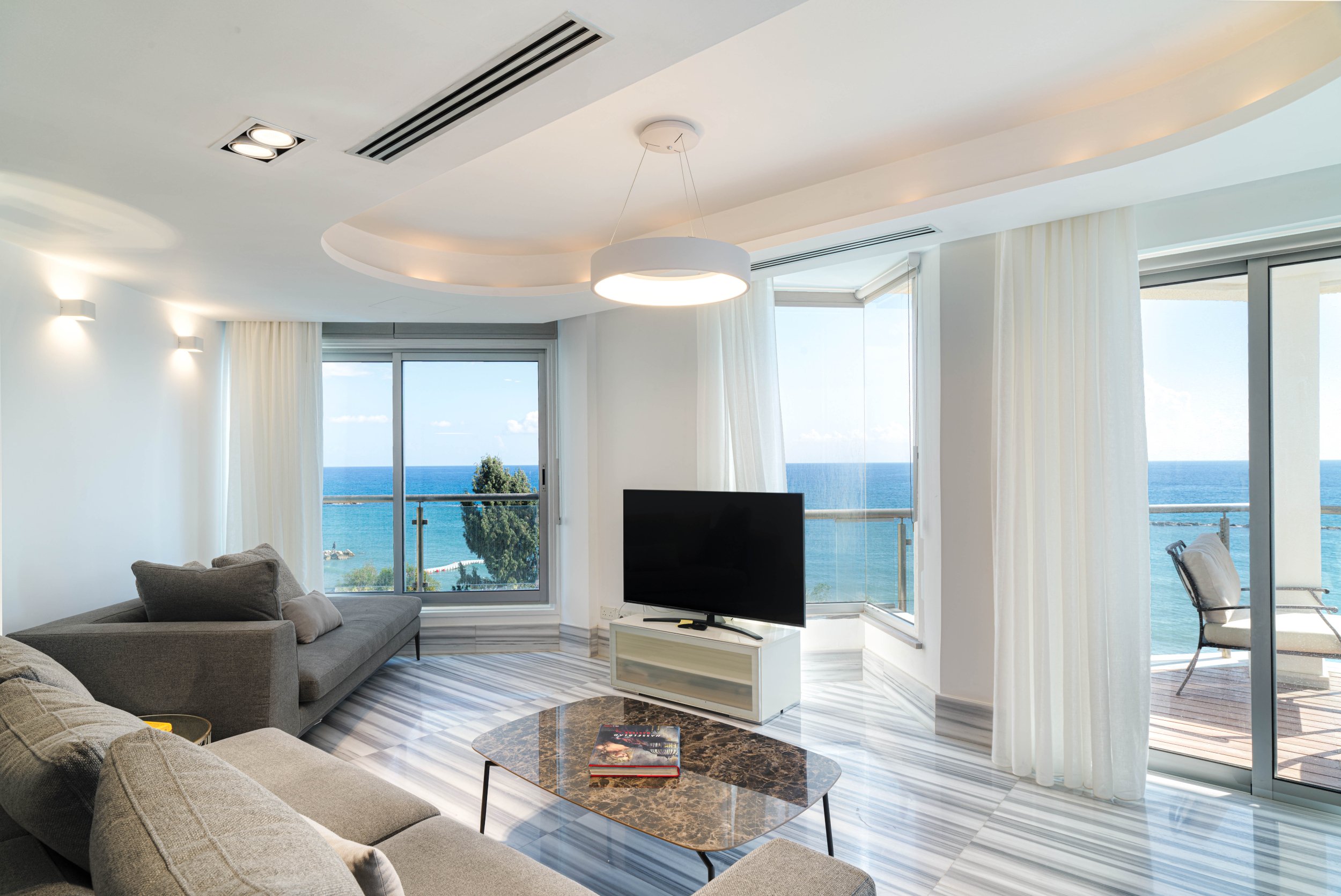 3 BR Apartment in Germasogeia, Limassol photo 2