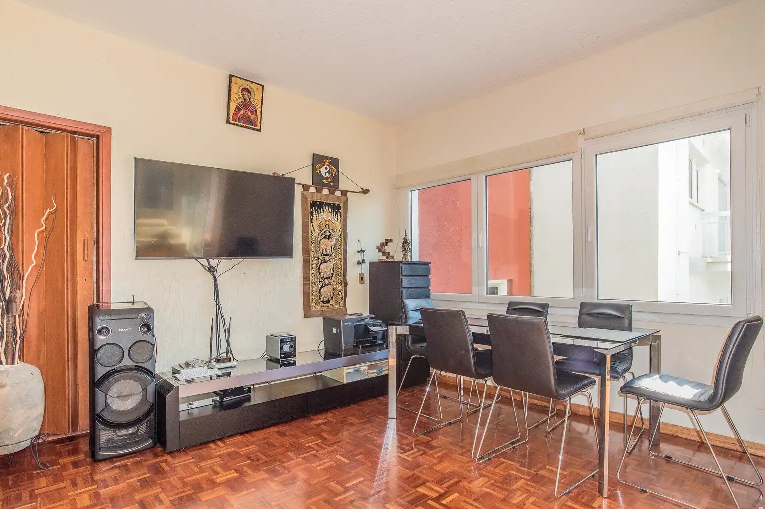 3 BR Seafront Apartment in Agios Tychonas, Limassol photo 3