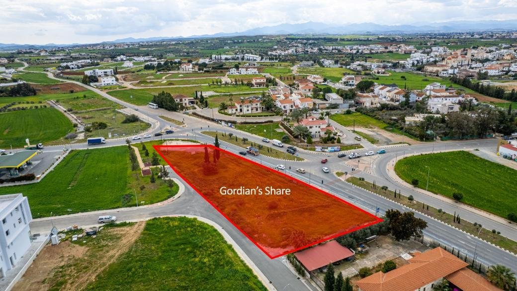 Shared commercial field in Lakatamia, Nicosia photo 5