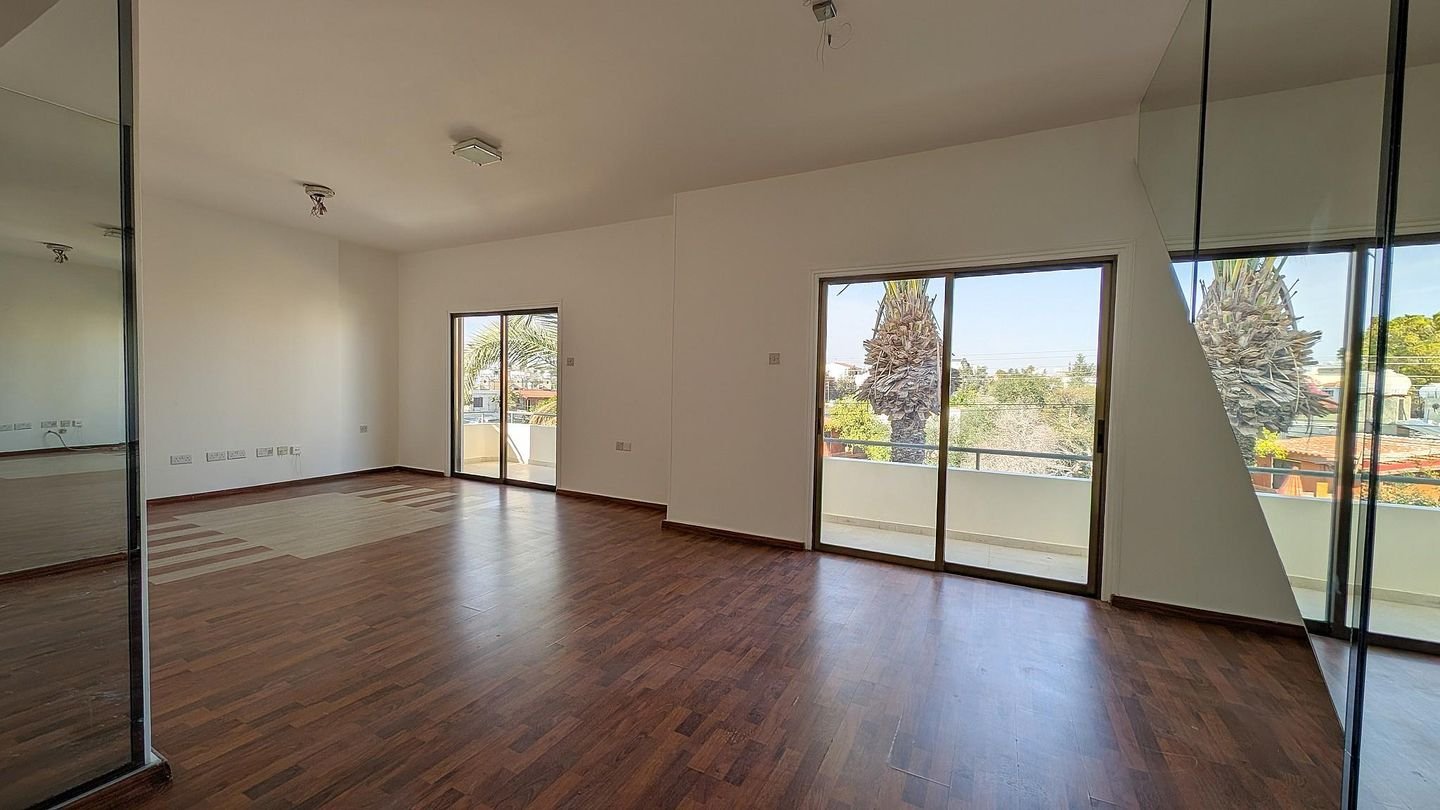 2-Bedroom Apartment with Rooftop Studio in Sotiros Quarter, Larnaca photo 7