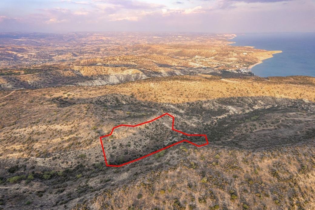 Agricultural field in Pissouri, Limassol photo 2