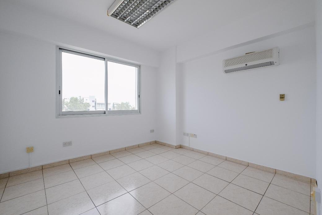 Offices in Agios Antonios, Nicosia photo 9