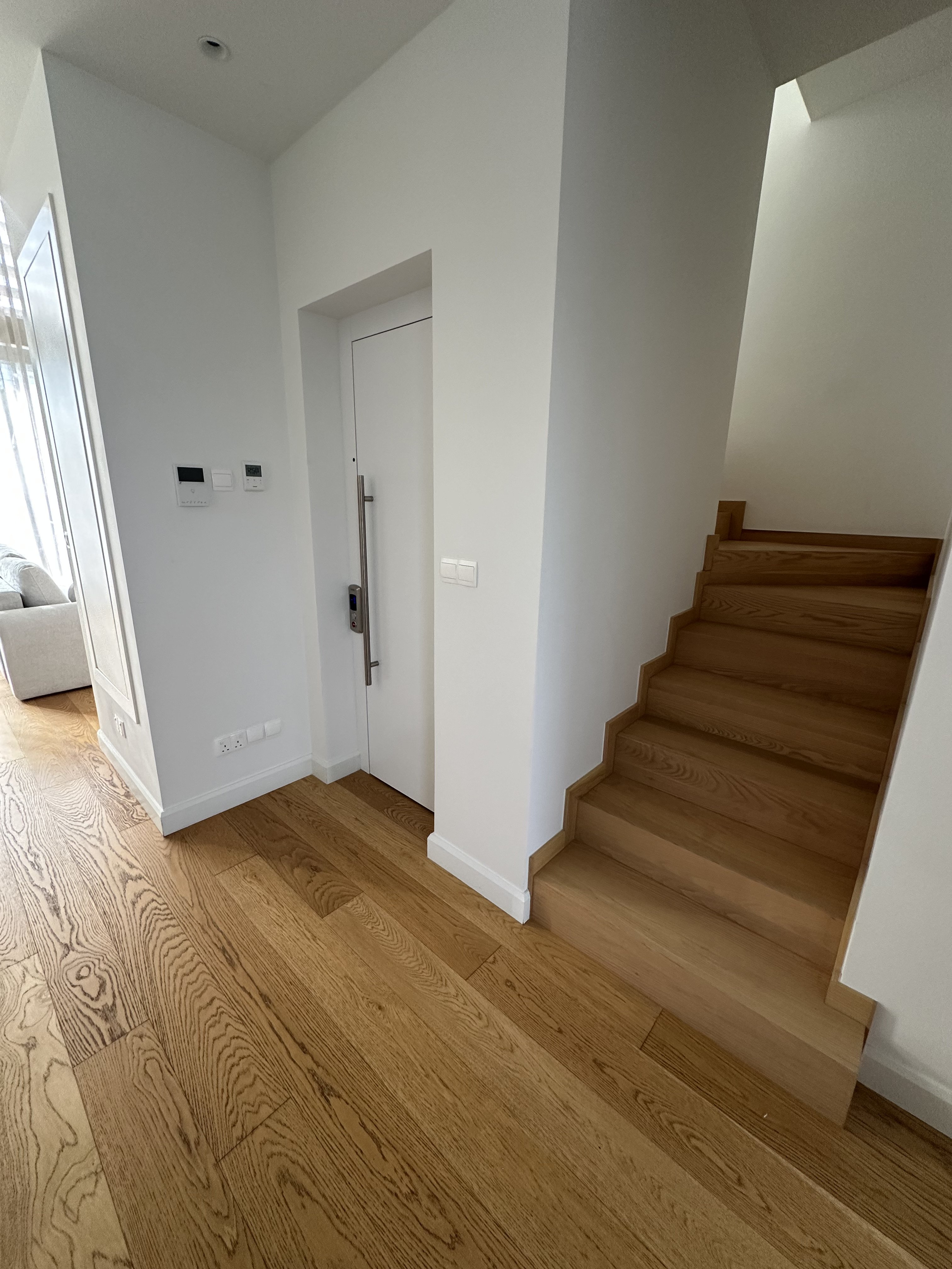 4 BR Triplex Apartment with a garden in Potamos Germasogeias, Limassol photo 10