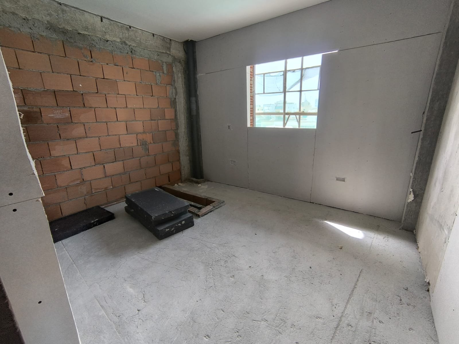 3 BR Apartment in Aradippou, Larnaca photo 13