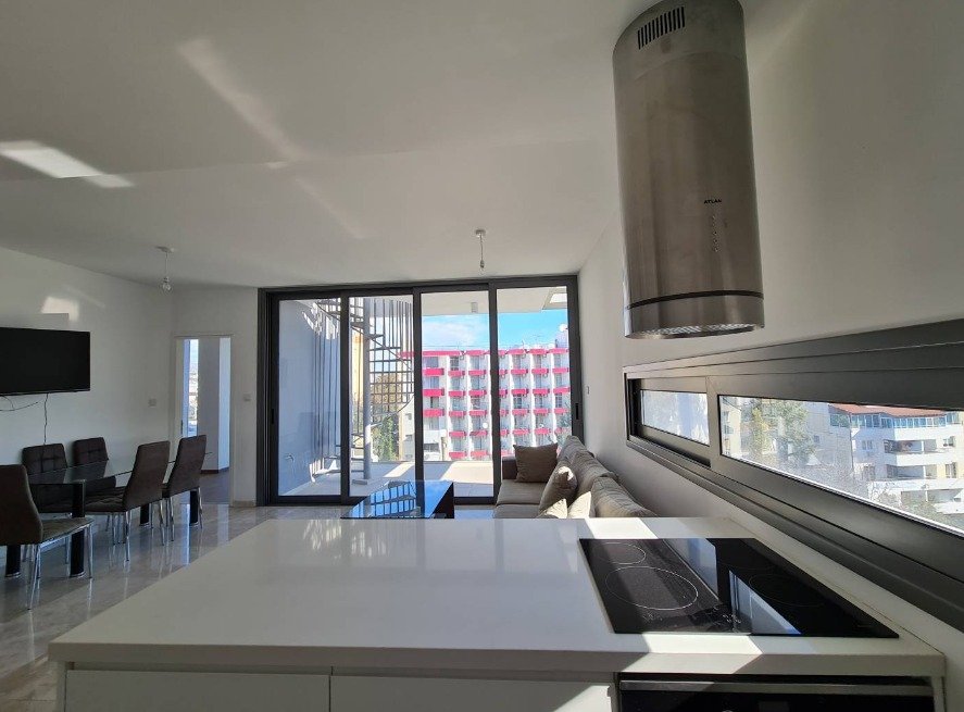 3 BR Penthouse in Neapolis, Limassol photo 11