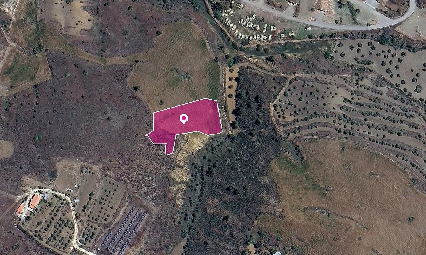 Agricultural Field in Agrokipia, Nicosia photo 3