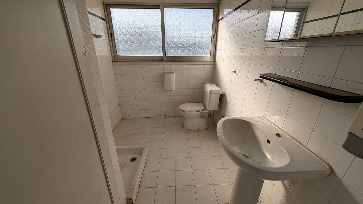 Building with Showroom in Kaimakli, Nicosia photo 38