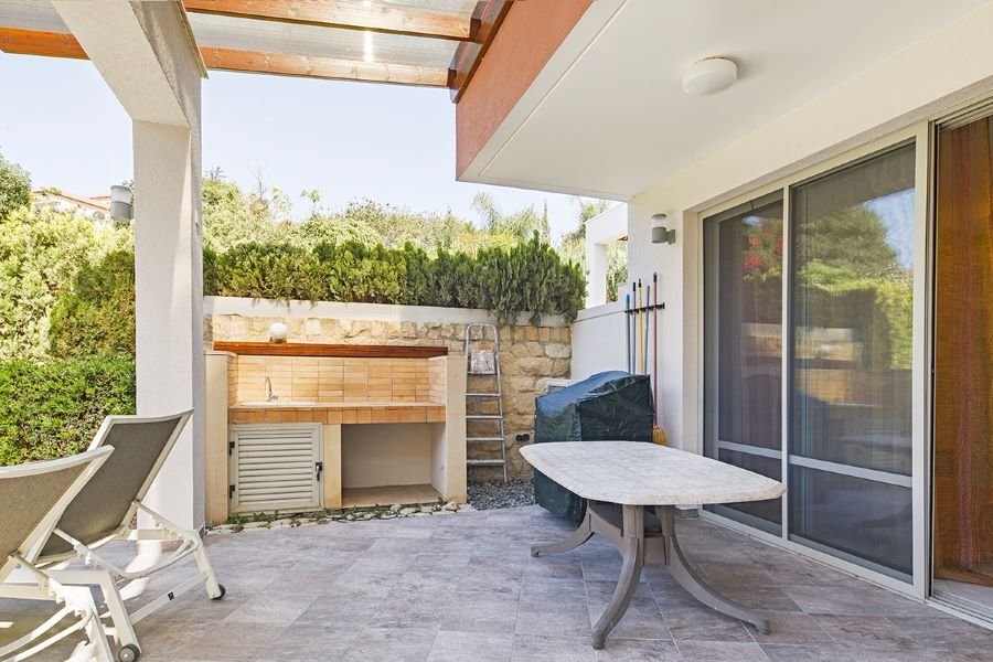 4 BR Villa in Agios Tychonas, Limassol photo 14