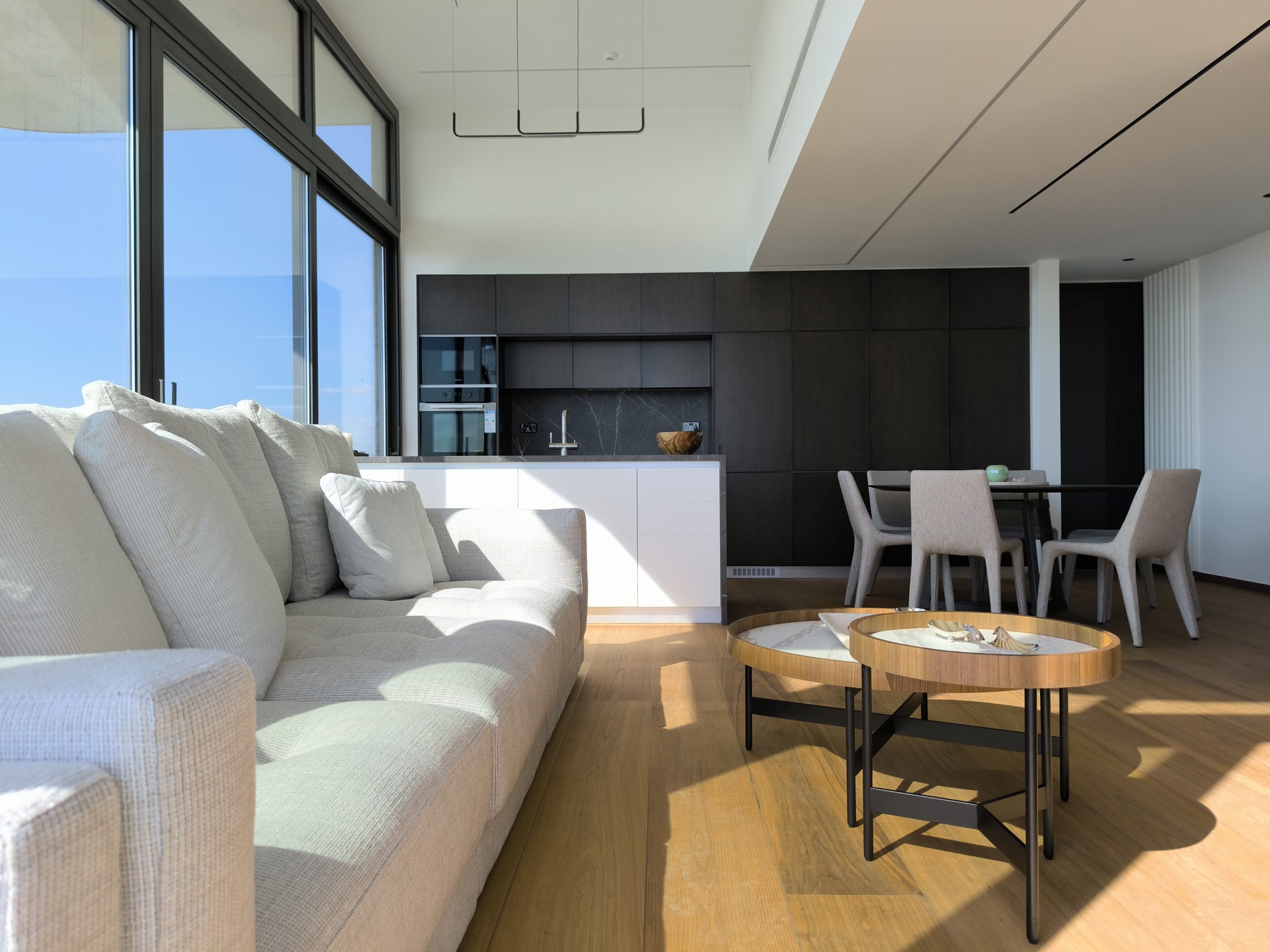 3 BR Apartment in Arch Makarios III, Larnaca photo 4